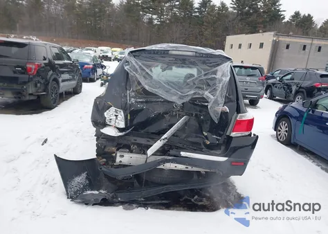 2013 Toyota Highlander Se V6 z USA, uszkodzony, nr VIN 5TDBK3EH2DS200383